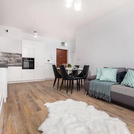 Rakowska 14A 1 Bedroom By Homeprime Varsavia Esterno foto