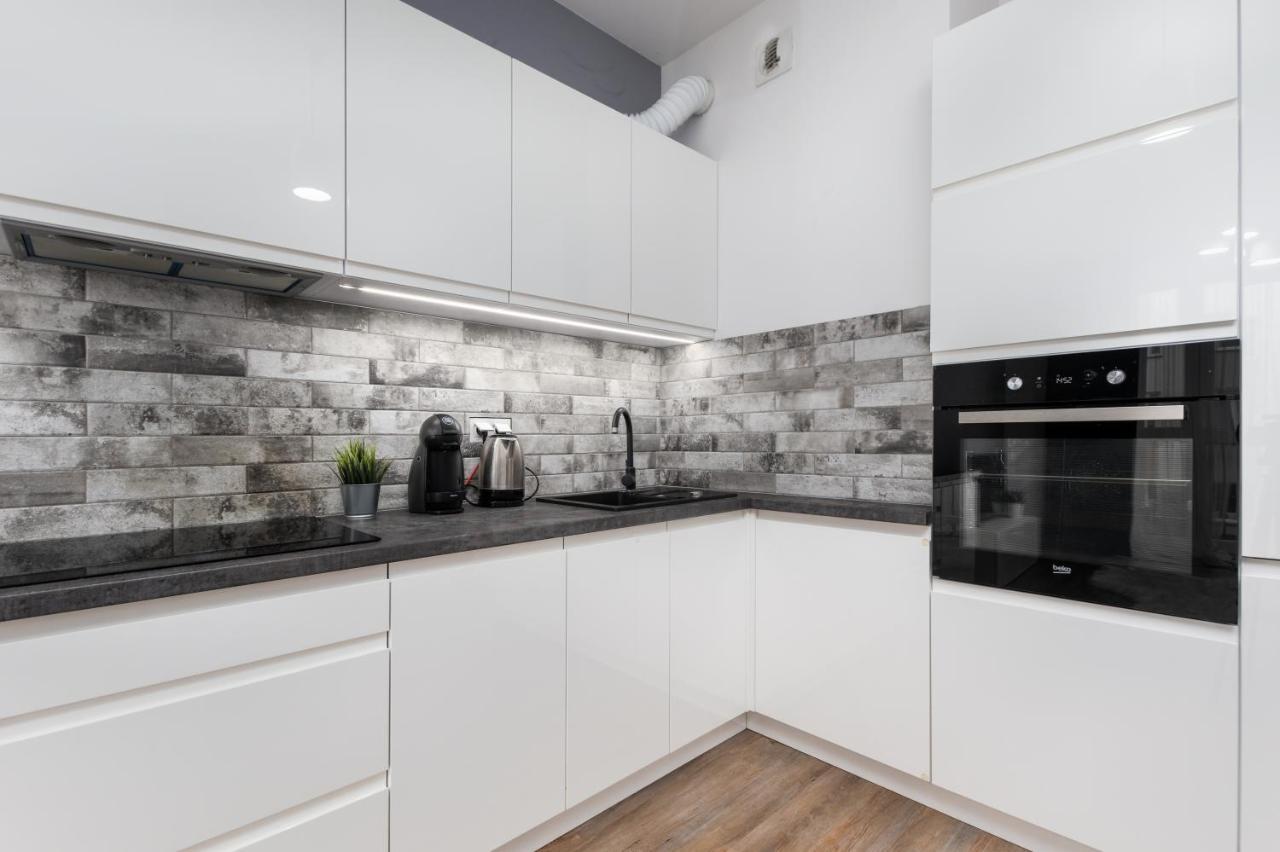 Rakowska 14A 1 Bedroom By Homeprime Varsavia Esterno foto